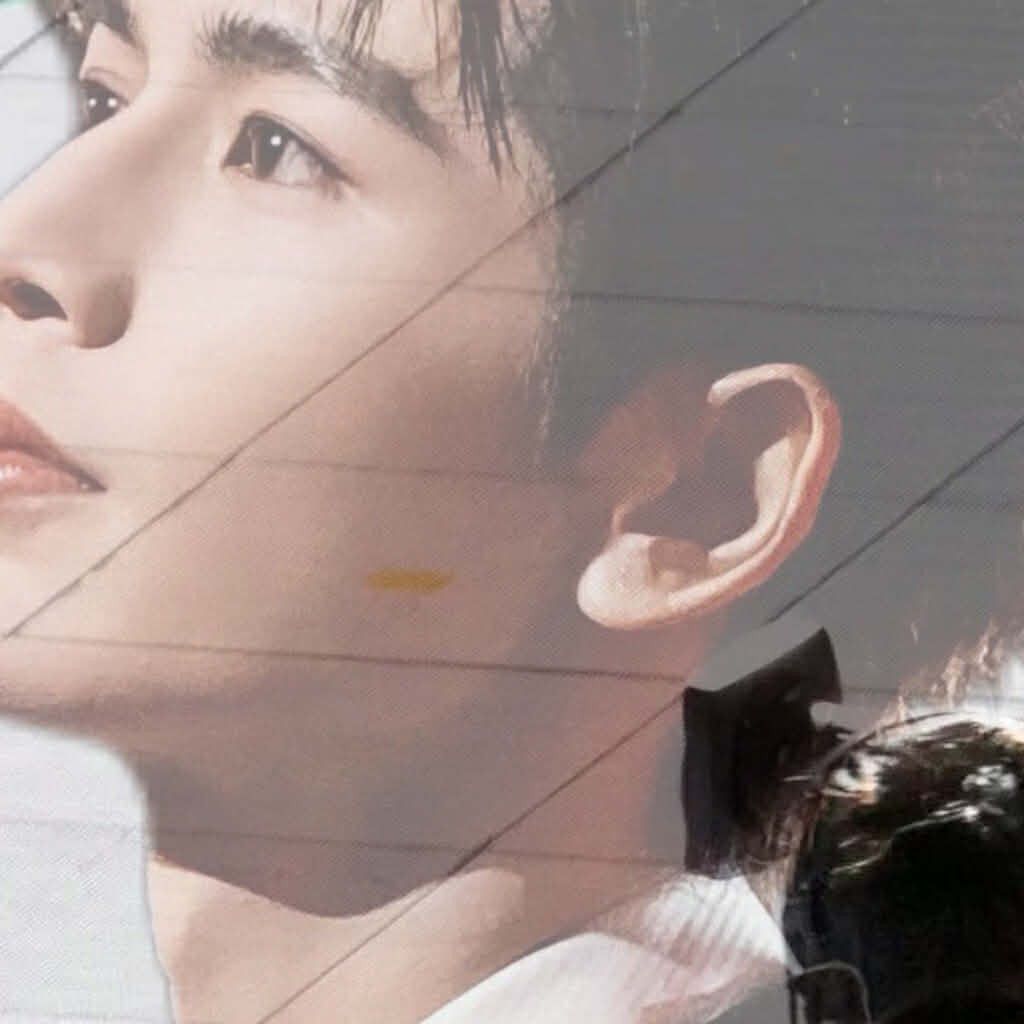 Recent activity shot of Zhang Linghe