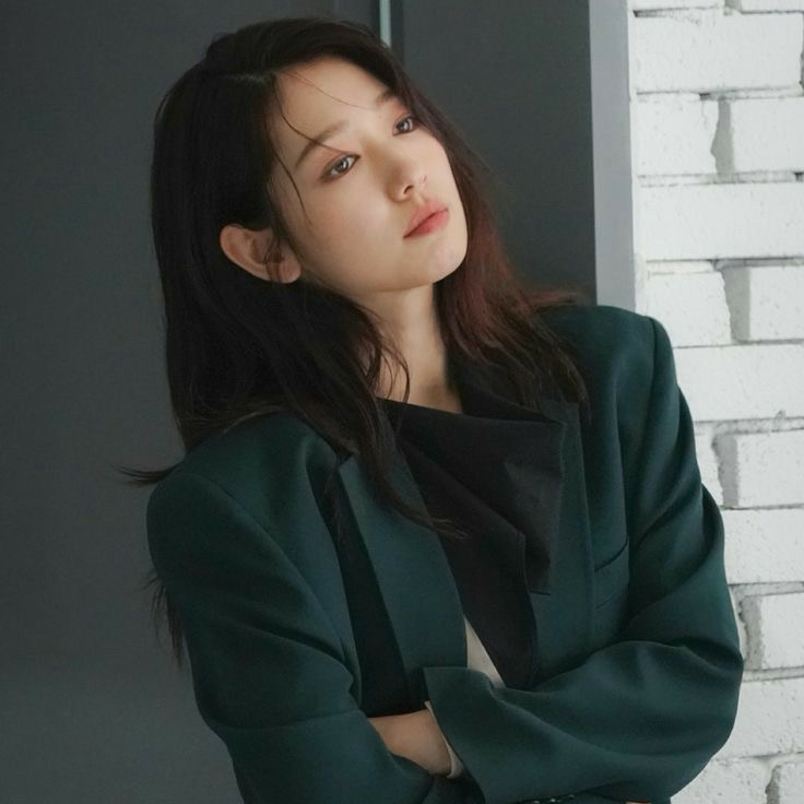 A moment captured by a fan of Park Shinhye