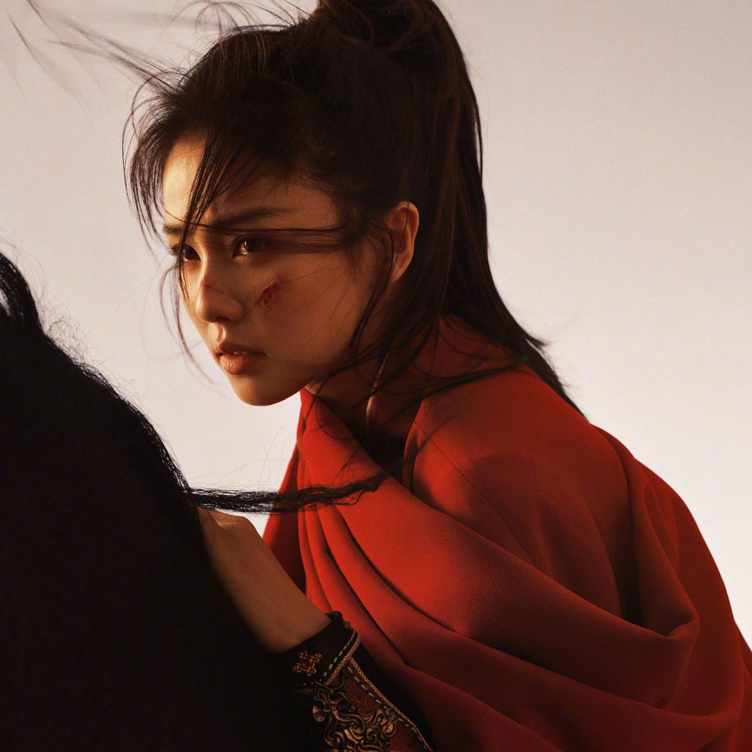 Behind-the-scenes cut of Bai Lu