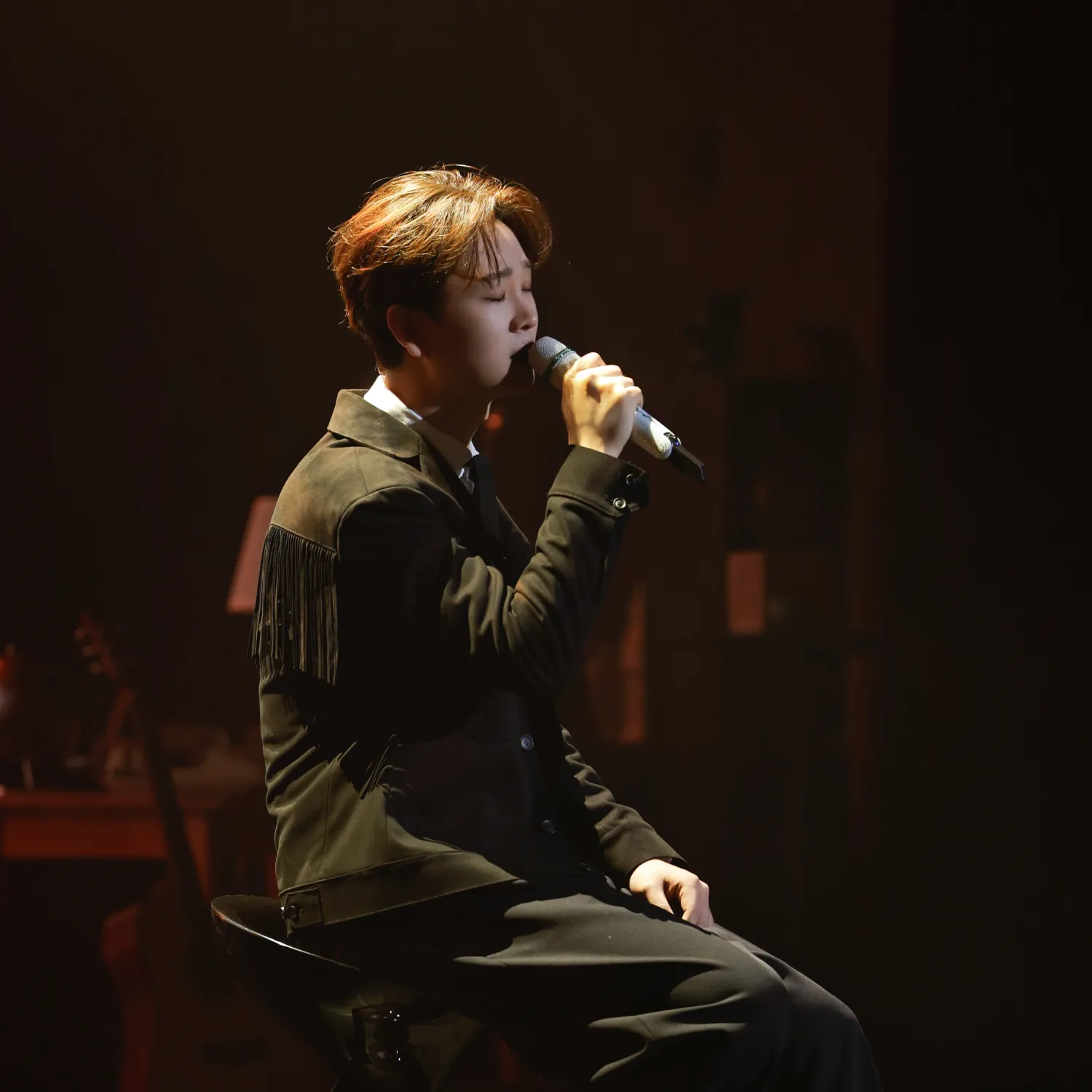 Behind-the-scenes cut of Song Minjun