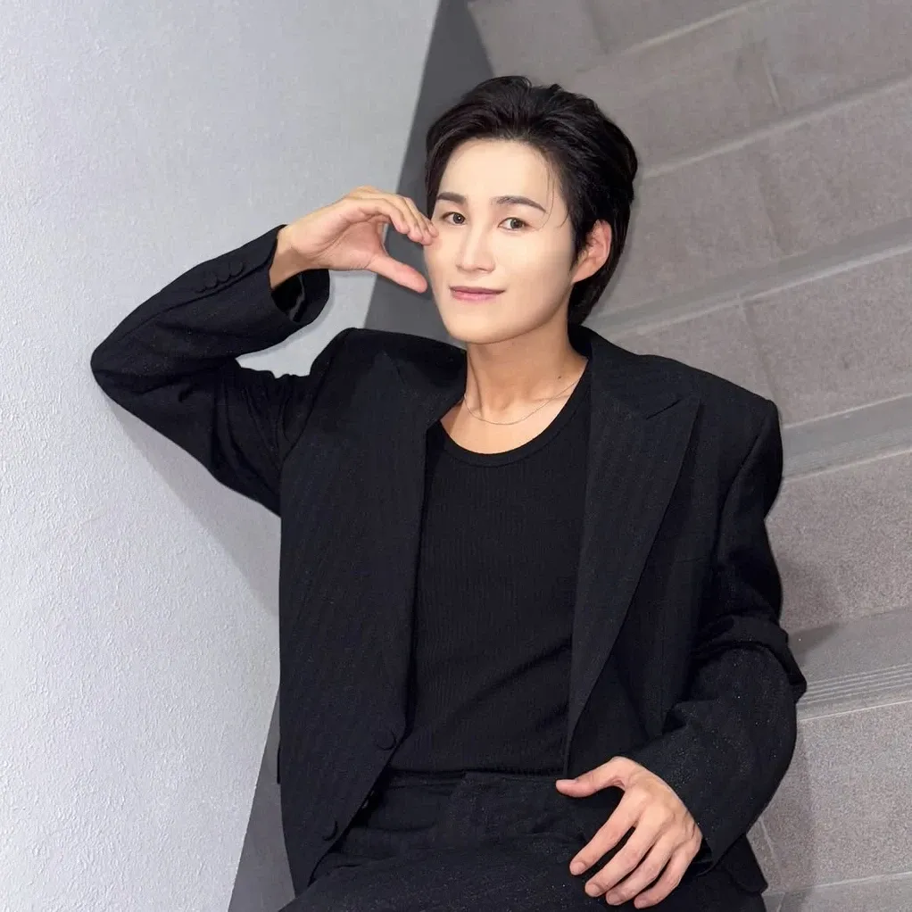김희재의 비하인드 컷