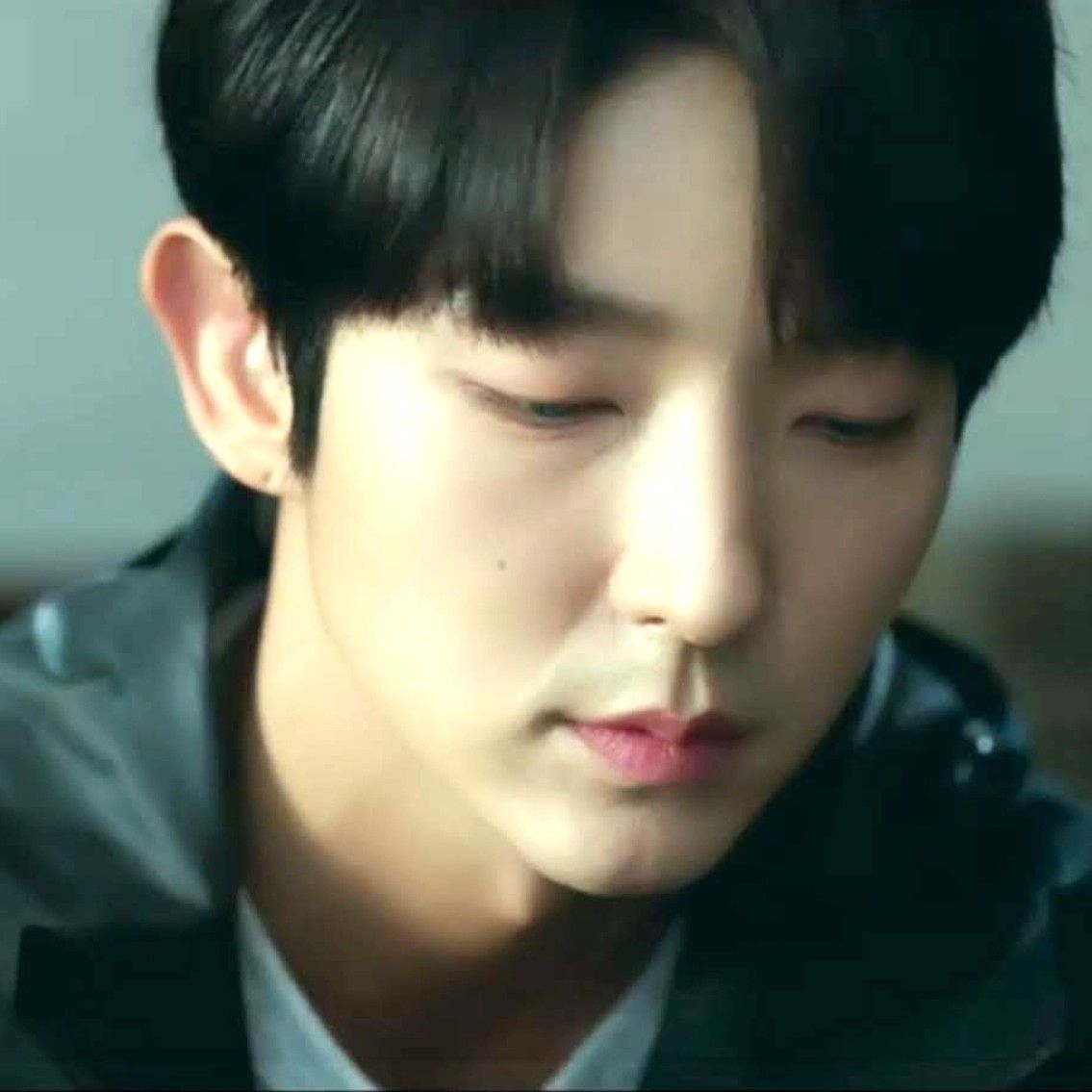 Behind-the-scenes cut of Lee Joongi