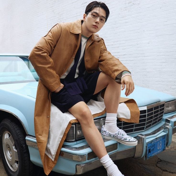 Latest photo of Kim Myungsoo (L)