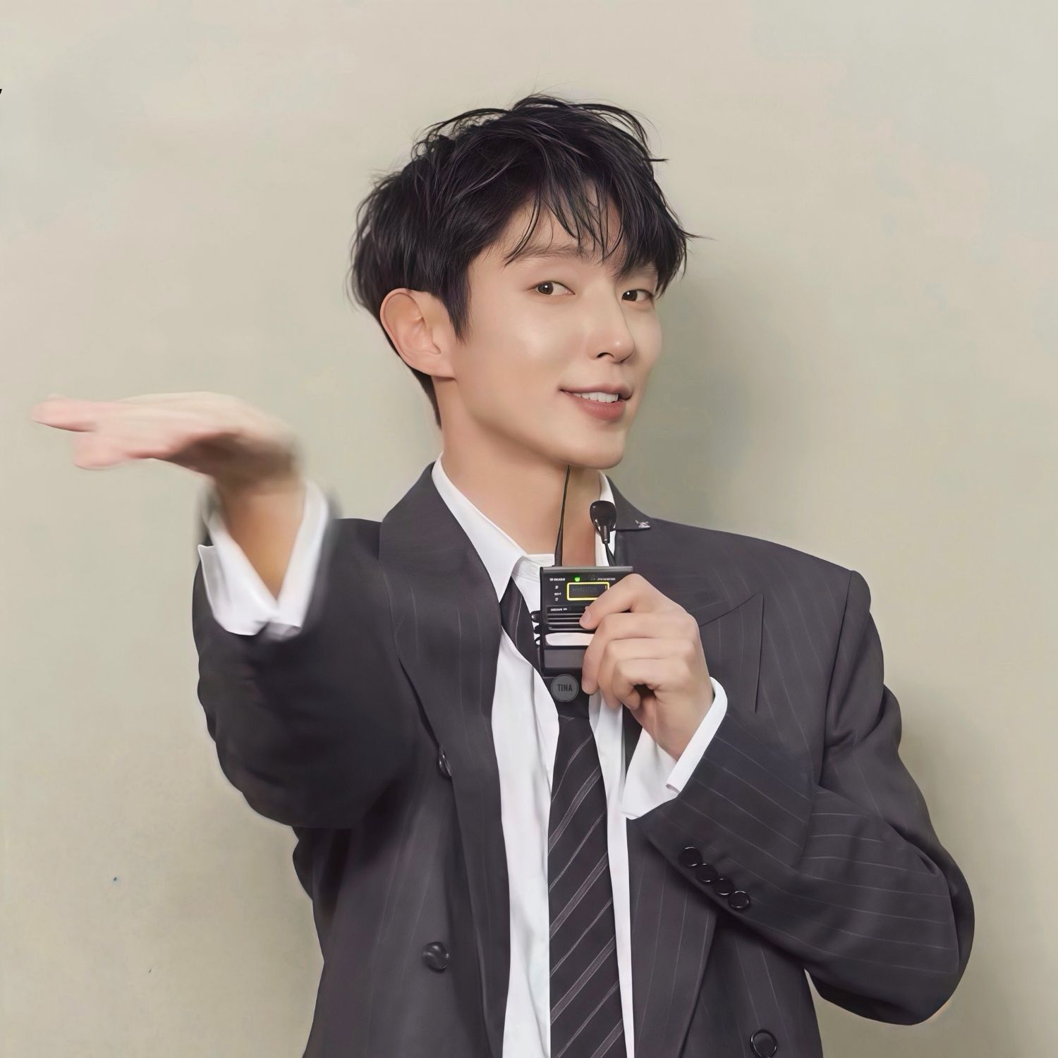 A moment captured by a fan of Lee Joongi