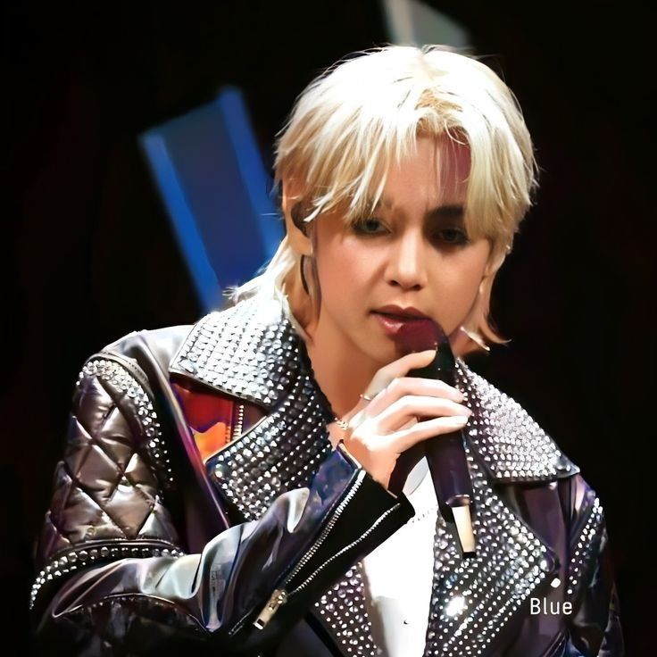 Konten selebriti populer yang sedang hangat di komunitas