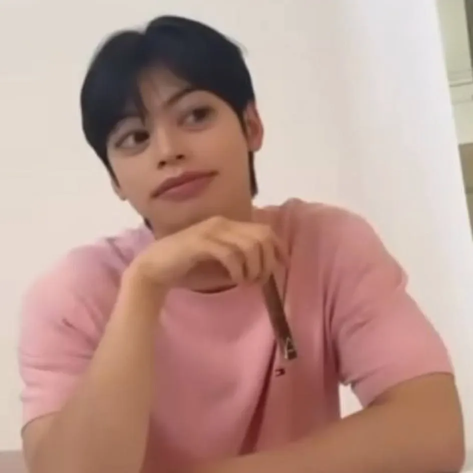 Recent activity shot of Cha Eunwoo