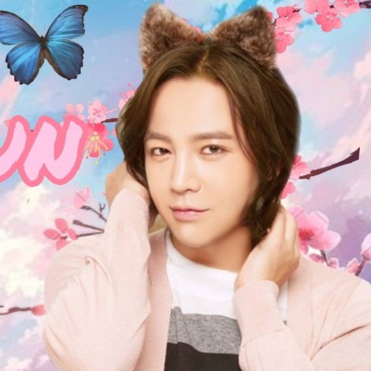 Recent activity shot of Jang Geunsuk