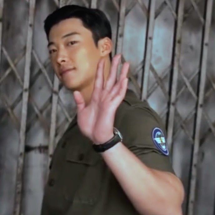 Behind-the-scenes cut of Woo Dohwan