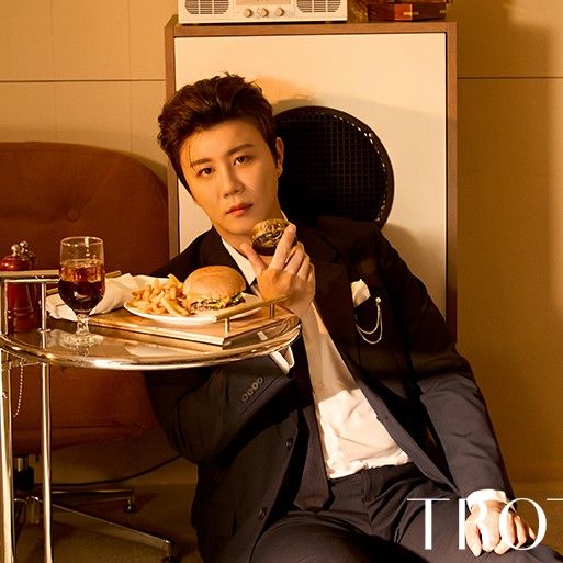 Behind-the-scenes cut of Jin Haesung