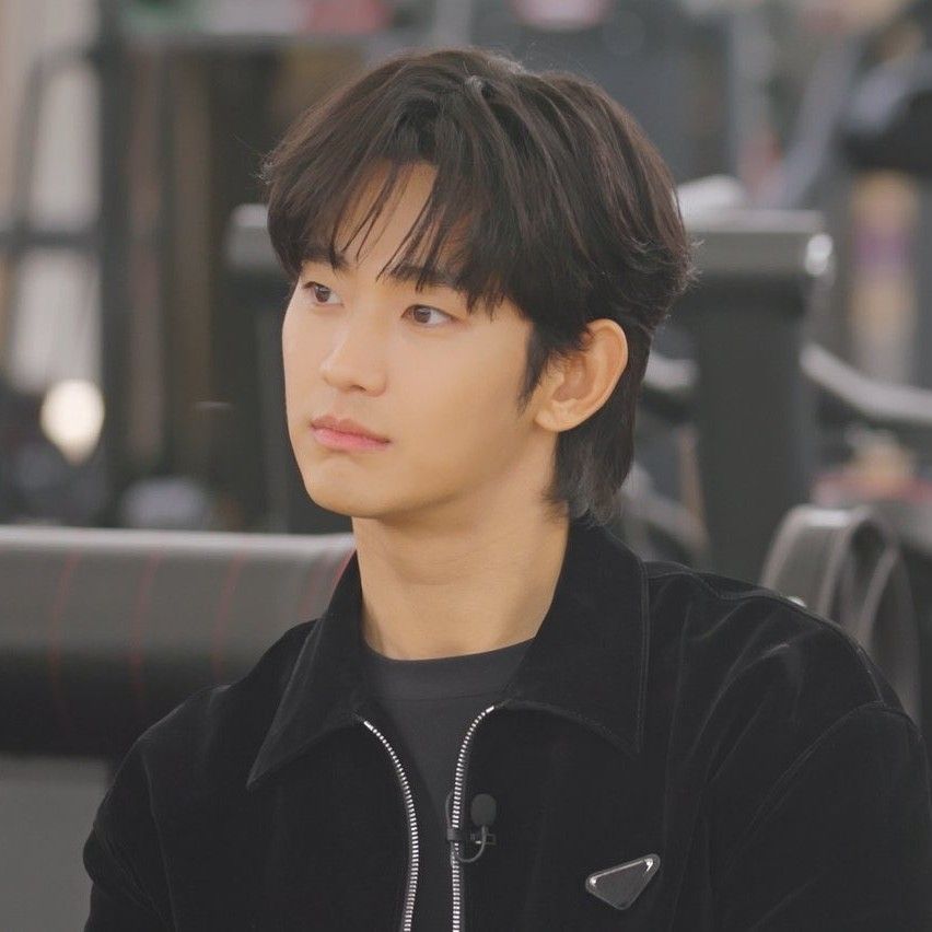 Foto terbaru dari Kim Soohyun