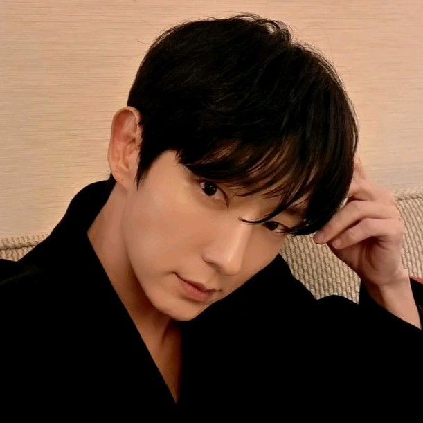 Foto terbaru dari Lee Joongi