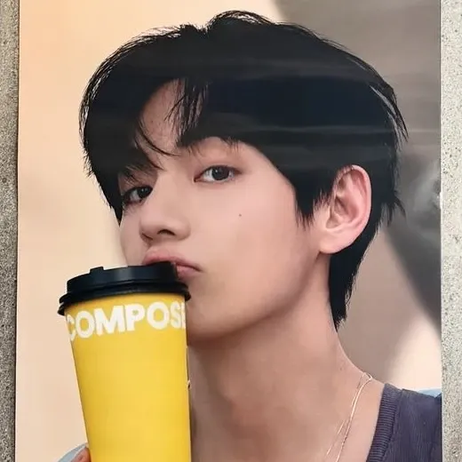 Behind-the-scenes cut of Kim Taehyung (V)