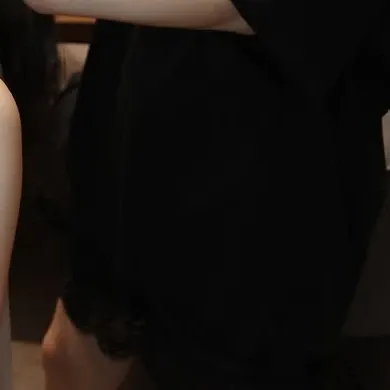 Behind-the-scenes cut of Bona