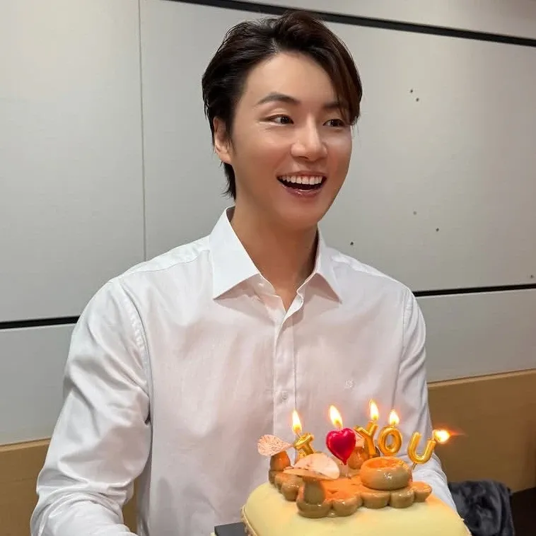 Latest photo of Yoon Shiyoon