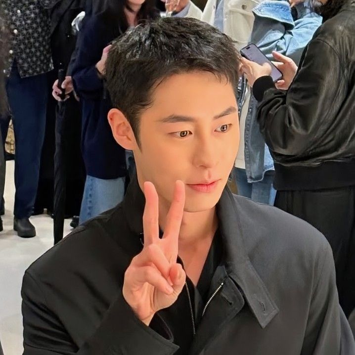 Latest photo of Lee Jaewook