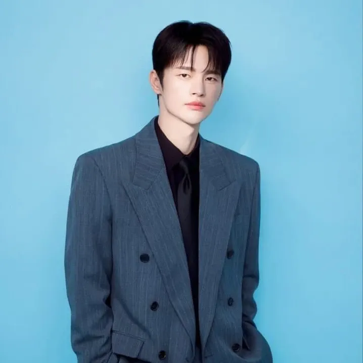 Recent activity shot of Seo Inguk