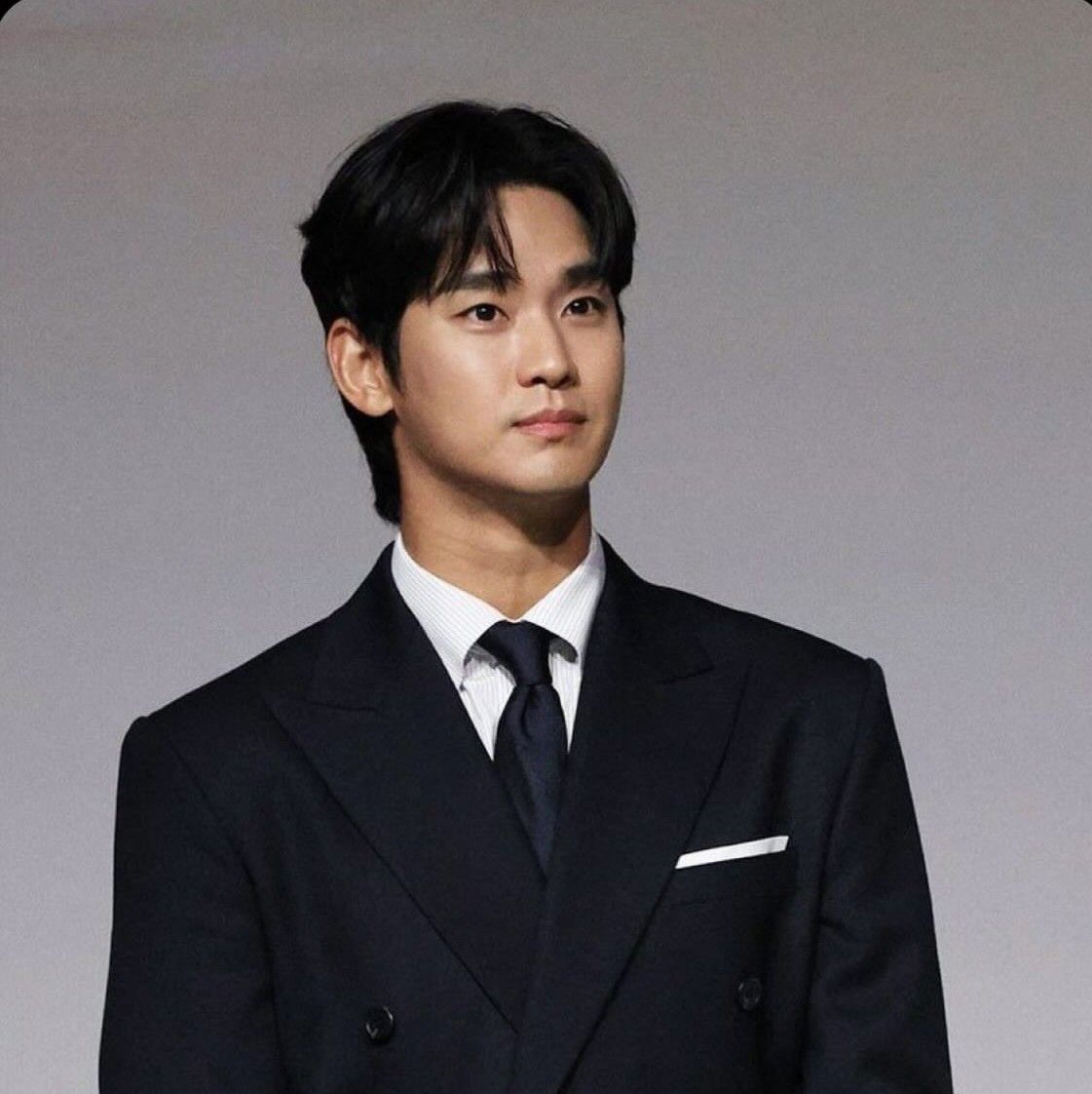 Cuplikan di balik layar dari Kim Soohyun