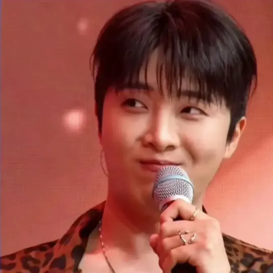 Behind-the-scenes cut of Hwang Yunsung