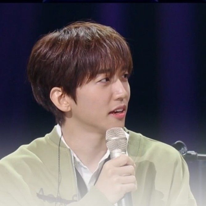 Recent activity shot of Lee Seungyoon