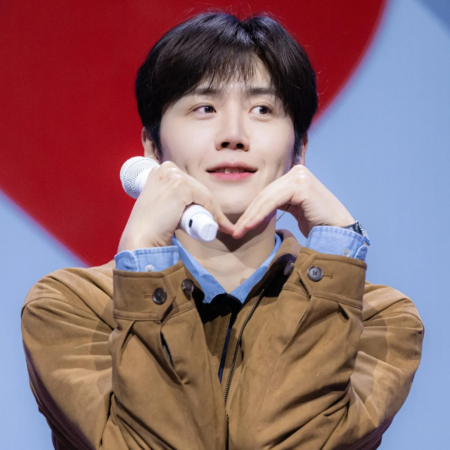 Momen yang diabadikan oleh penggemar Kim Seonho