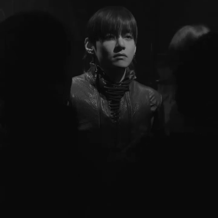 A moment captured by a fan of Kim Taehyung (V)