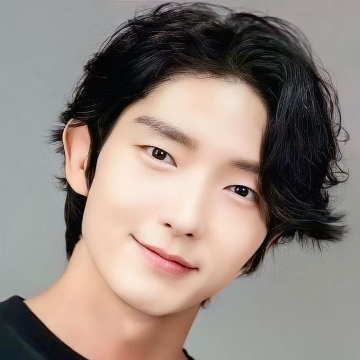 Latest photo of Lee Joongi