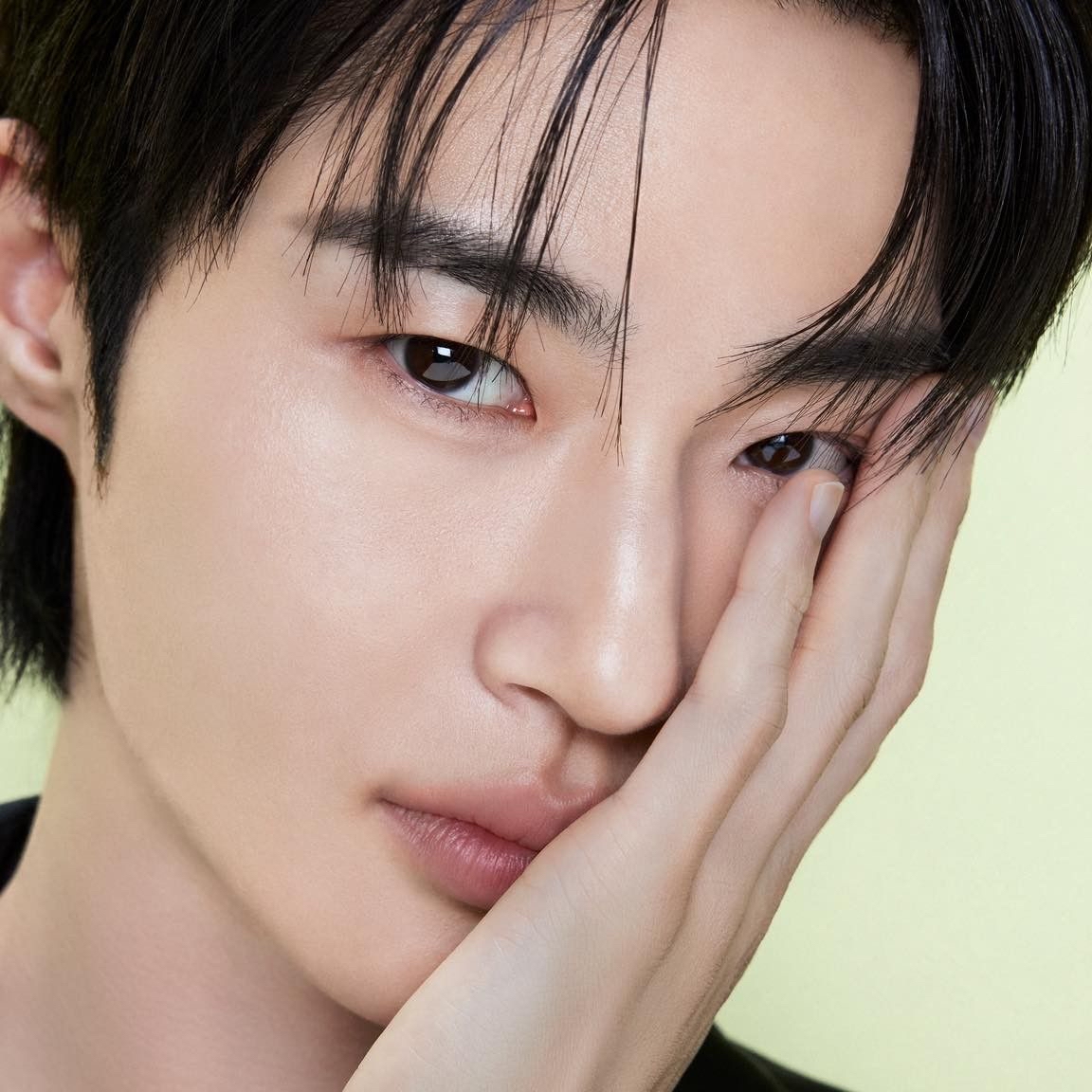 Latest photo of Byeon Wooseok