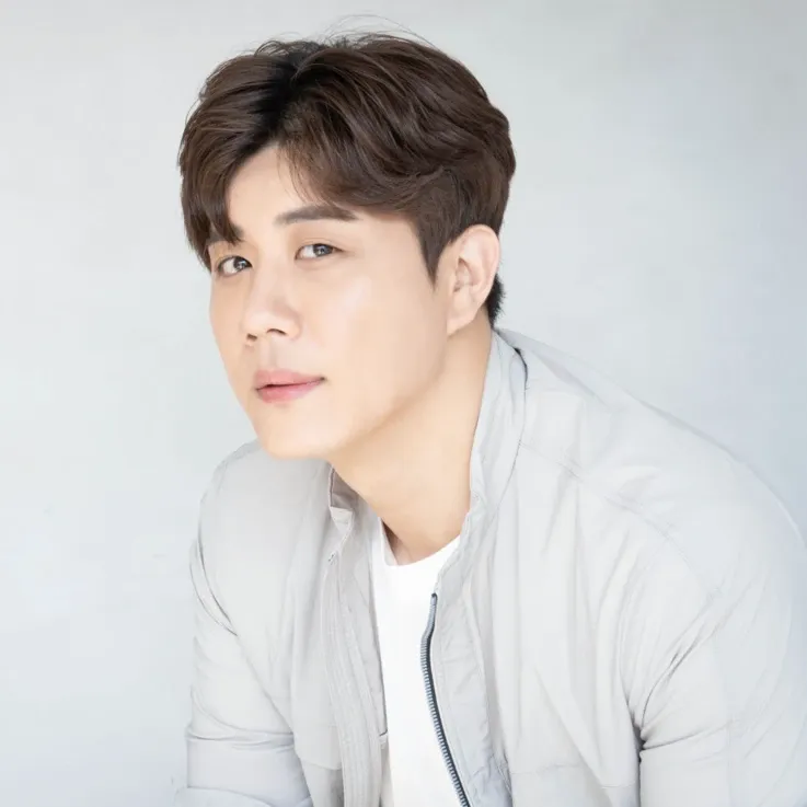 Behind-the-scenes cut of Jin Haesung