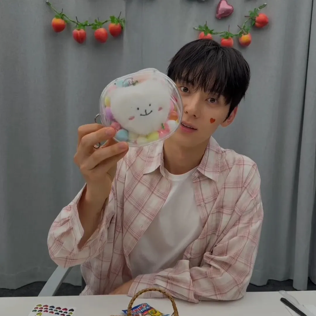 Latest photo of Hwang Minhyun