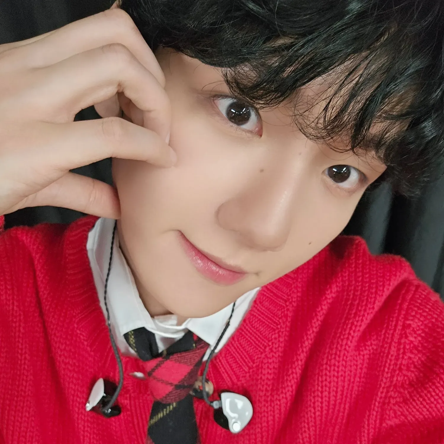 Behind-the-scenes cut of Baekhyun