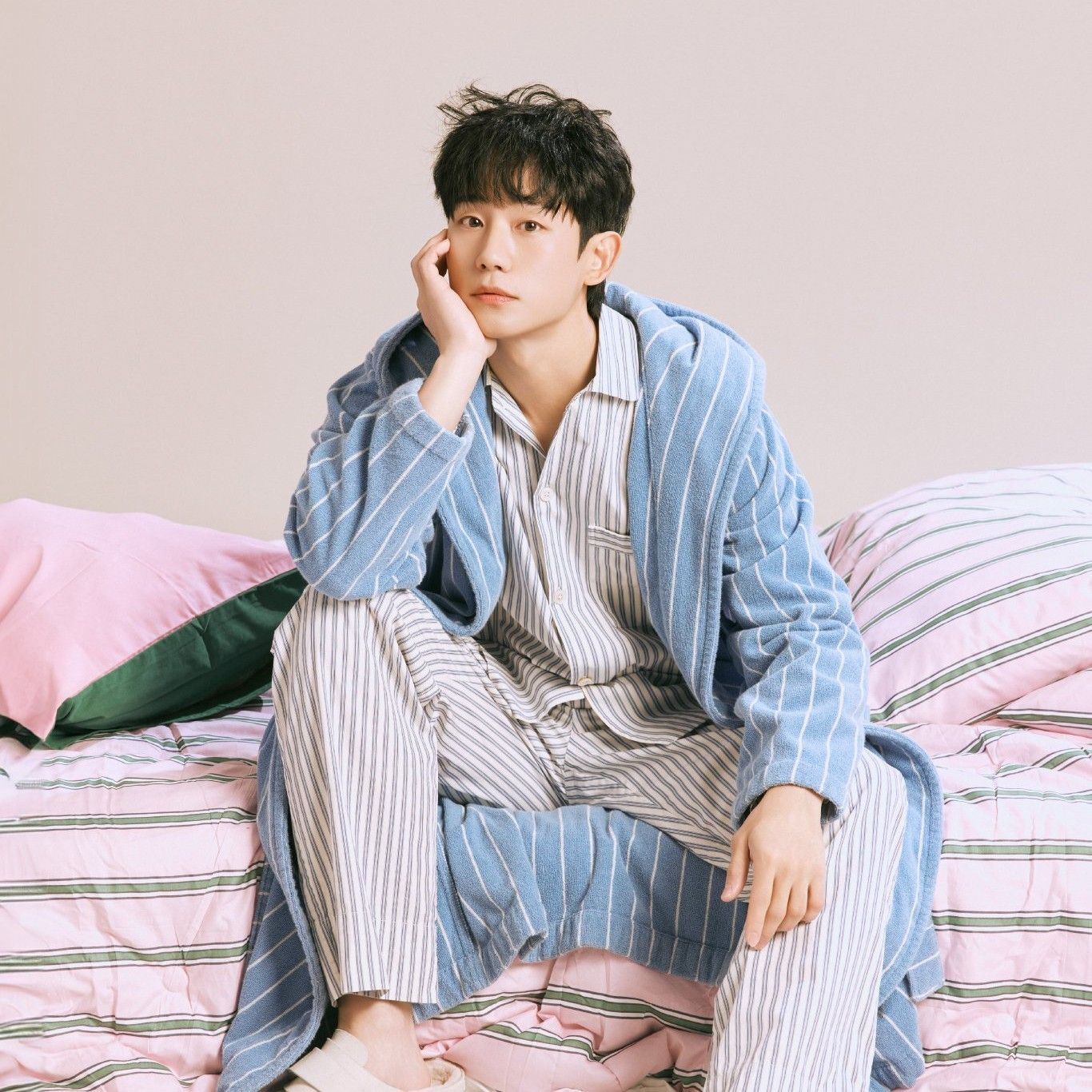 Behind-the-scenes cut of Jung Haein