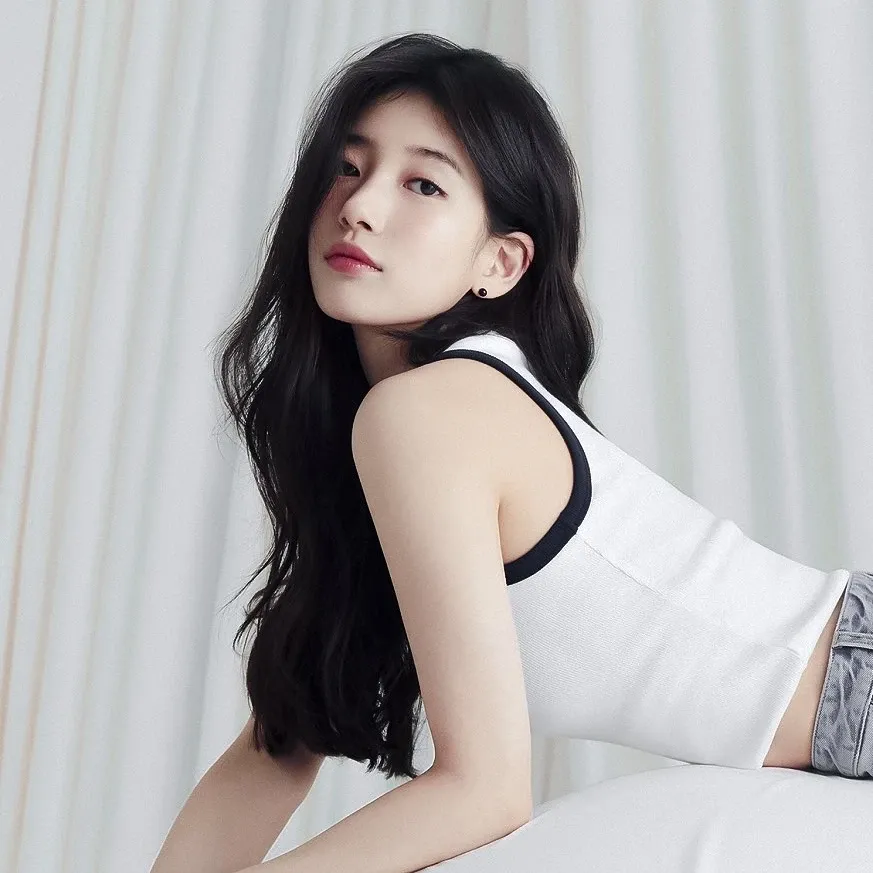 Latest photo of Bae Suzy