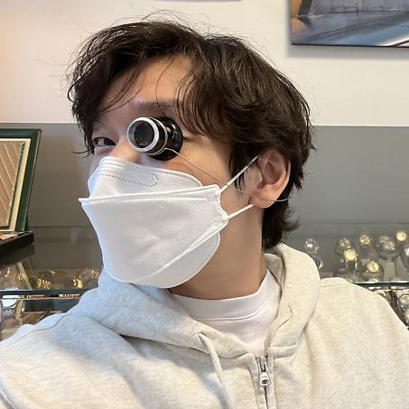 Behind-the-scenes cut of Cho Seungwoo 