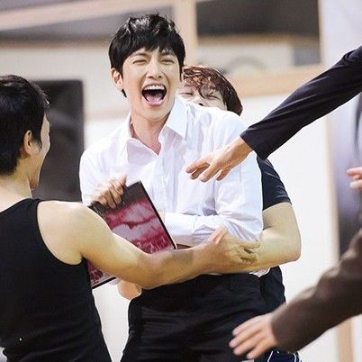 Behind-the-scenes cut of Ji Changwook