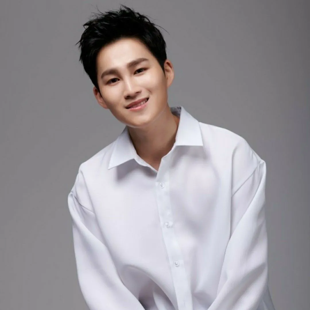 김희재의 비하인드 컷