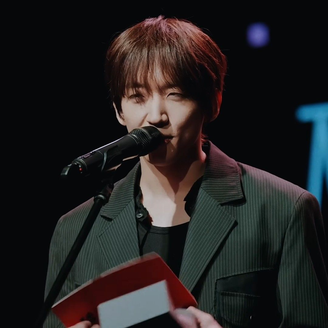 Latest photo of Lee Seungyoon