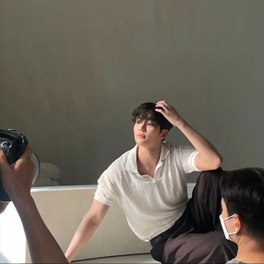 Foto terbaru dari Rowoon