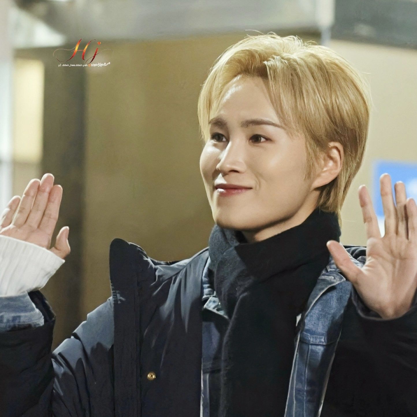 粉丝拍下的金熙栽瞬间