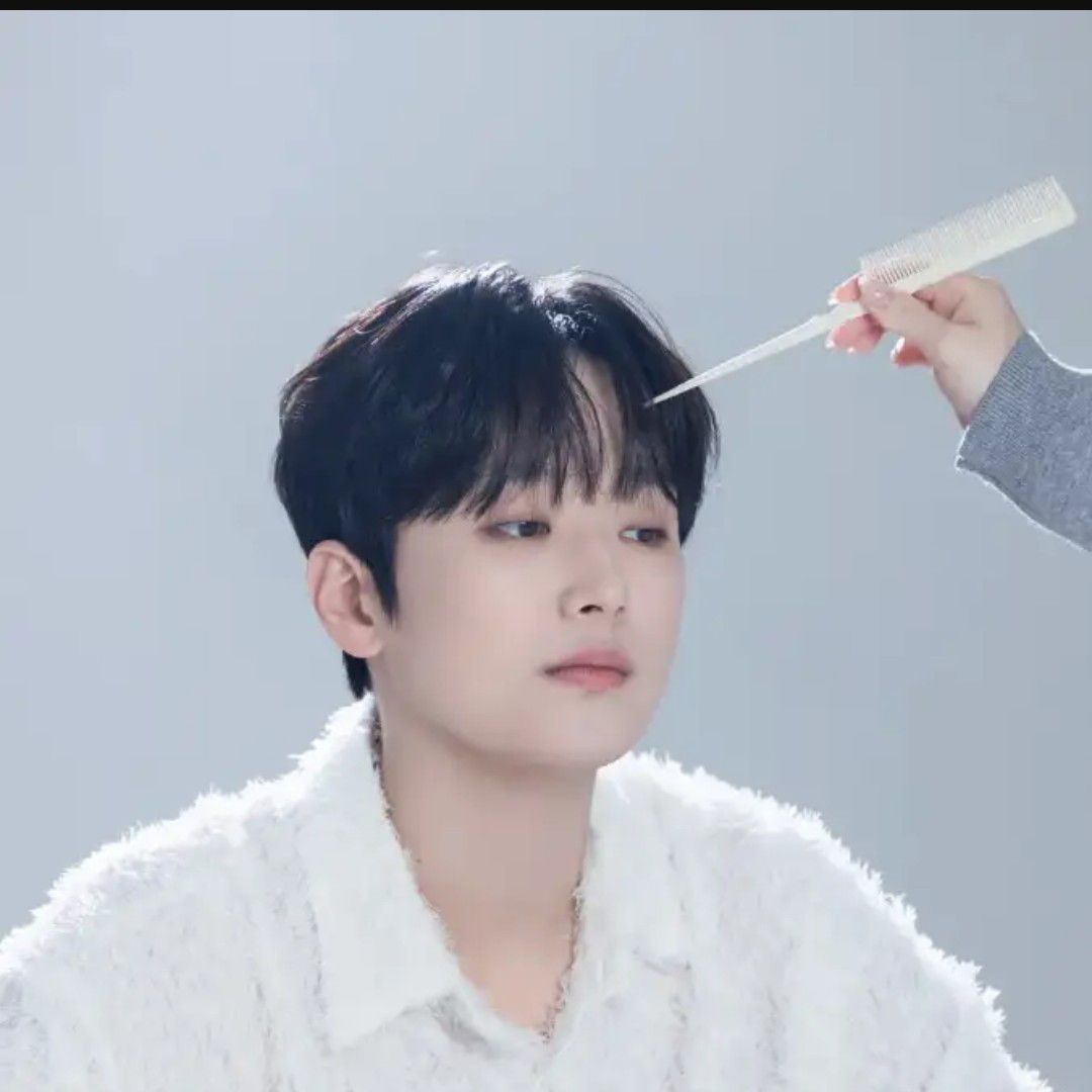 Cuplikan di balik layar dari Lee Chanwon