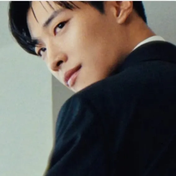 Latest photo of Woo Dohwan