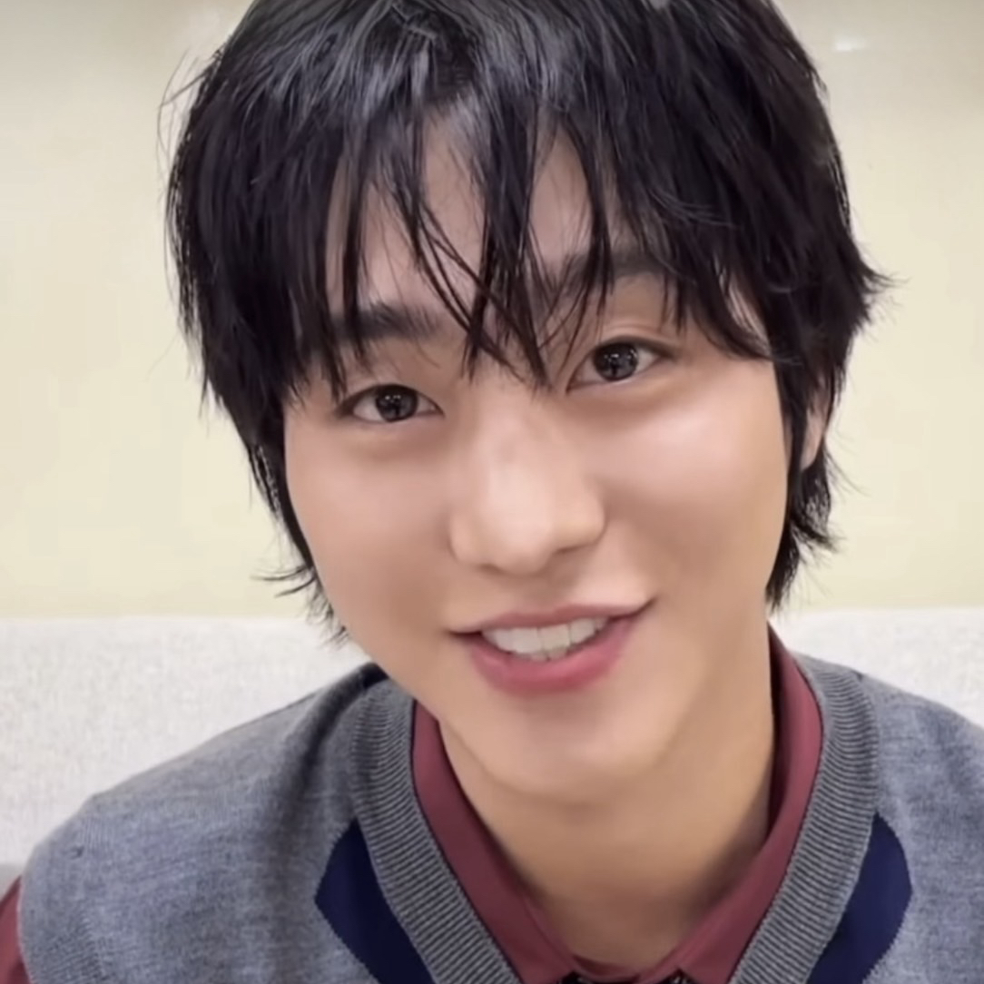 Momen yang diabadikan oleh penggemar Ahn Hyoseop