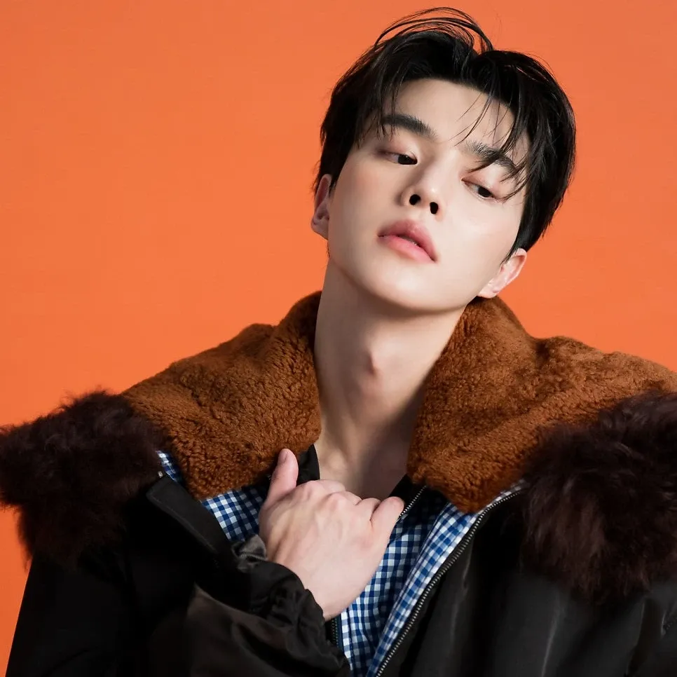 Behind-the-scenes cut of Song Kang