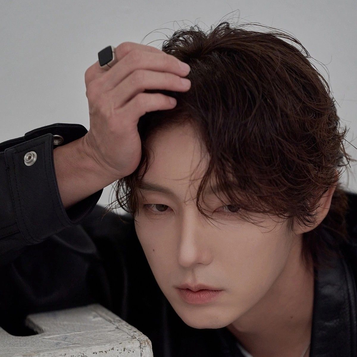 Behind-the-scenes cut of Lee Joongi
