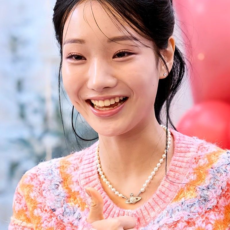 A moment captured by a fan of Kim Soyeon (2004)