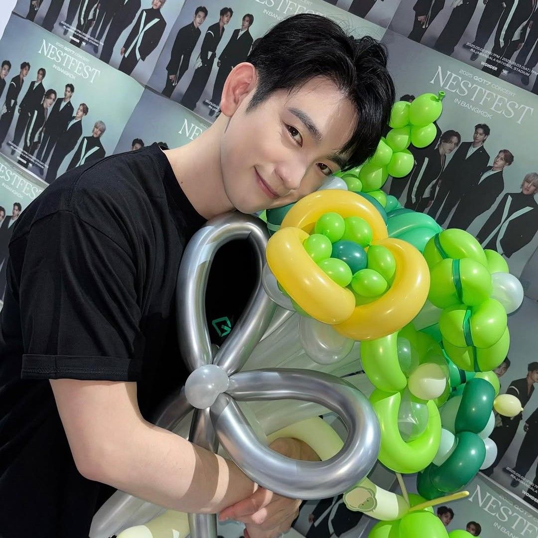 Latest photo of Park Jinyoung