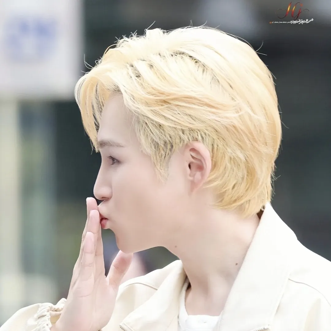 김희재의 비하인드 컷