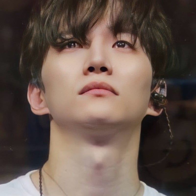 イ・ジュノのビハインドカット