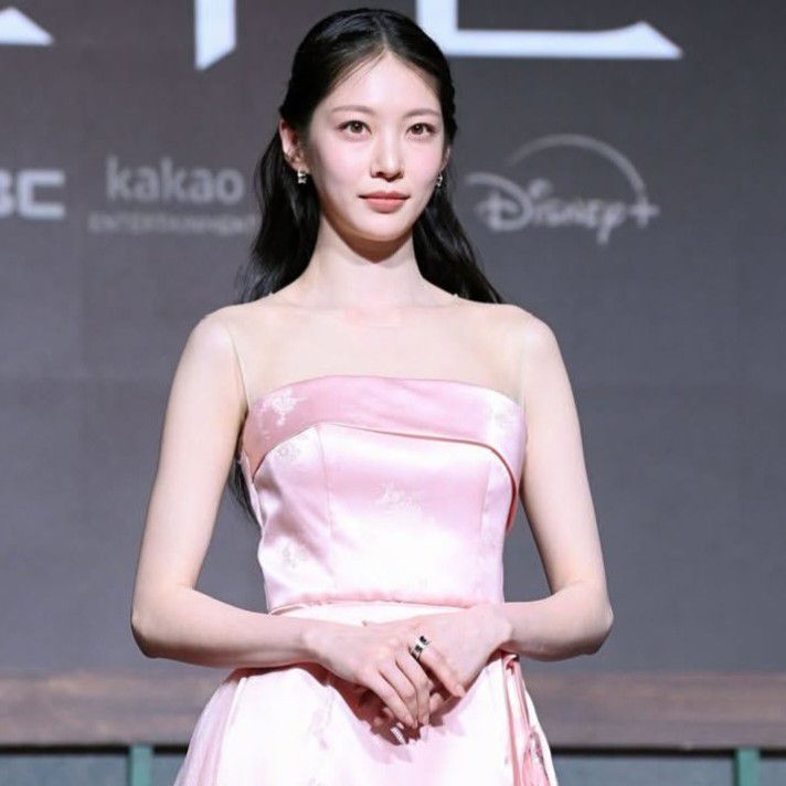 Latest photo of Gong Seungyeon