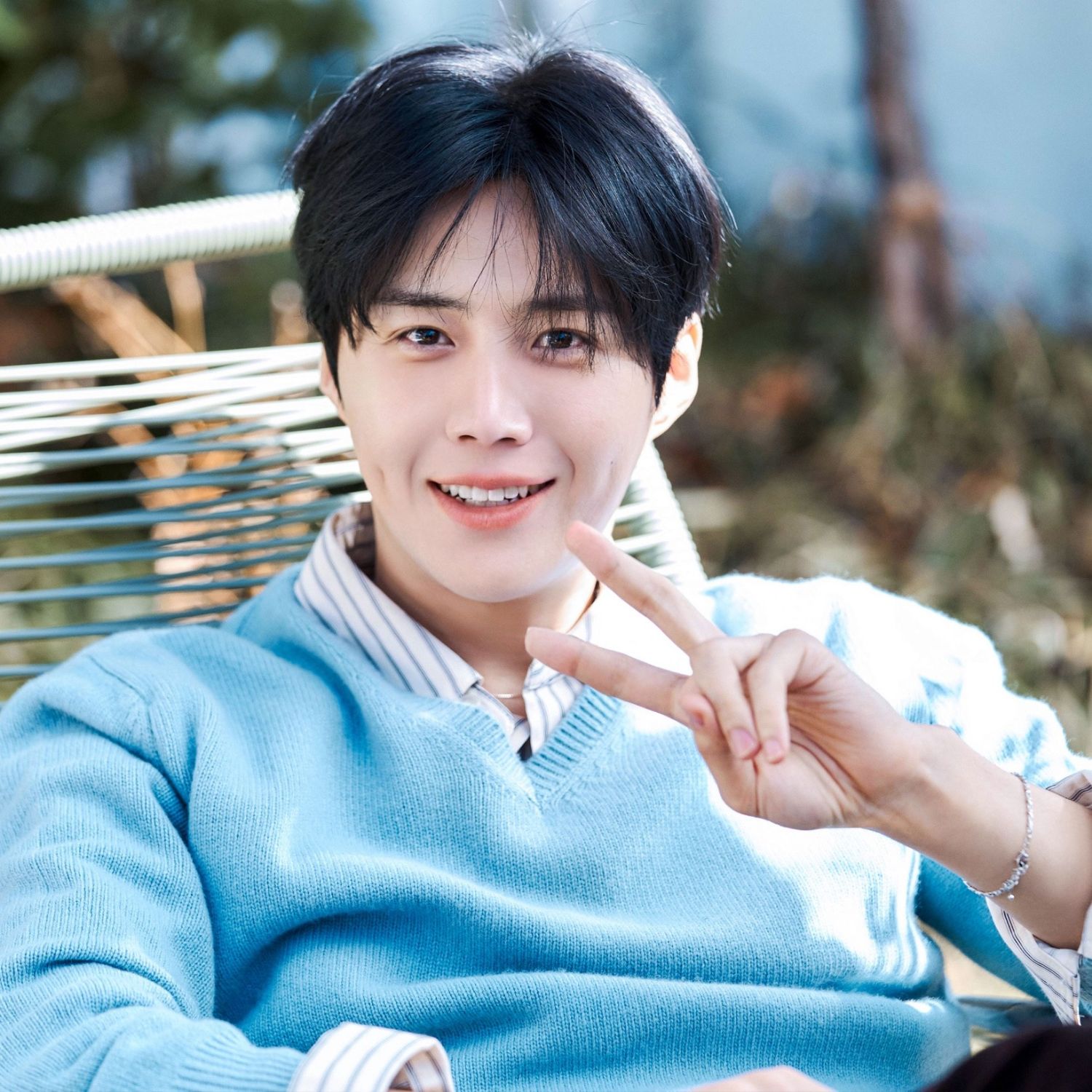 粉絲拍下的金宣虎瞬間