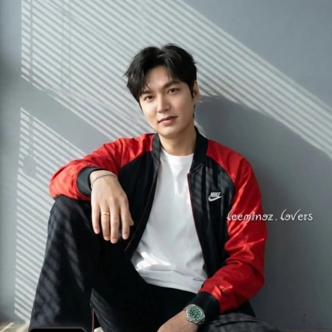 粉絲拍下的李敏鎬瞬間